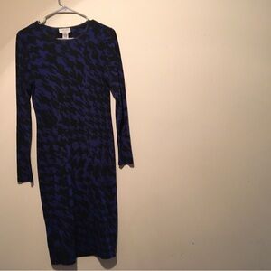 Medium dress 91% polyester 8% spandex machine washable